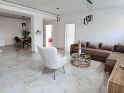 Trosoban Apartman Srpska Atina Novi Sad Petrovaradin