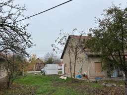 Prodaje se kuca u Novom Knezevcu