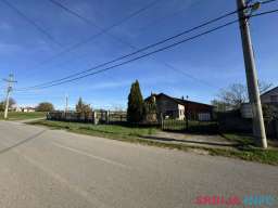 Prodaje se kuća u naselju Glumčevo Brdo, Beograd