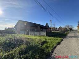 Prodaje se kuća u naselju Glumčevo Brdo, Beograd