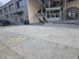 Komercijalni prostor za izdavanje 360m2 i 160m2