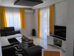 Kuca na prodaju 280m2 Sajlovo-Novi Sad