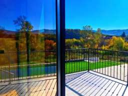 Na prodaju Luxury Villas&Poll, Aranđelovac
