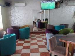Potrebne radnice, Caffe Enigma