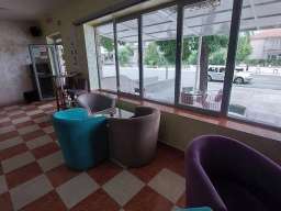 Potrebne radnice, Caffe Enigma