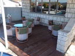 Potrebne radnice, Caffe Enigma