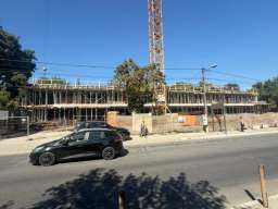 Prodaja vise garaznih mesta