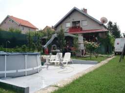 Prodaja kuce-Beograd