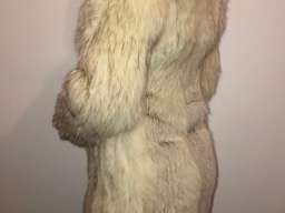 BELA BUNDA OD PRAVOG KRZNA