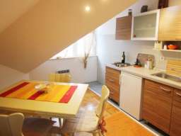 Na prodaju apartman na Zlatiboru