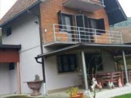 Vikendica u Malom Zvorniku (Sakar)