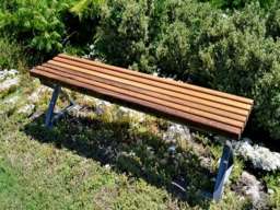 Klupe od drveta - URBANA OPREMA DOO