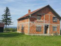 Kuca na Ubu 2km od auto puta, 30min od BG-a