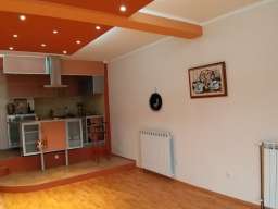 Stambeno poslovni objekat LUX
