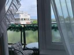 Renoviran, opremljen stan u Erdogliji