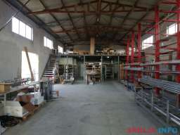 Prodajem / izdajem poslovni objekat sa halom ul. Vinogradska