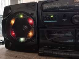 Futachi radio kasetofon dupli dek sa svetla na zvusnici