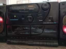 Futachi radio kasetofon dupli dek sa svetla na zvusnici