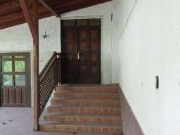 Prodajem kucu u Backoj Topoli