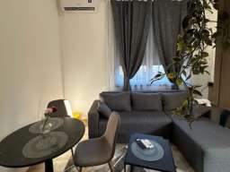 EKSKLUZIVNA PRODAJA-polovina vile sa 2 apartmana u centru Mataru&scaron;ke Banje