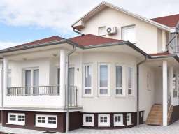 Na prodaju kuca ( hostel ) u Paracinu, 2