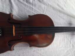 Preodajerm Violinu Amati