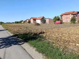 Prodajem plac u Borci