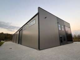 Hala poslovni prostor 650m2+470m2
