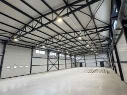 Hala poslovni prostor 650m2+470m2