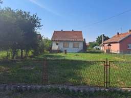 Na prodaju porodicna kuca u Sopicu-Lazarevac