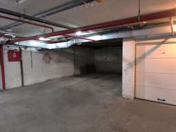Garazno mesto 13m2 kod Ada Malla