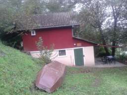 Vikendica na obali Zapadne Morave