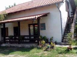 Prodajem kucu 130m2 sa 4 ara placa