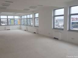 Kancelarijski prostor za izdavanje