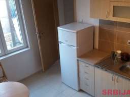Prodajem kucu Dusanovac 33m2,vlasnik