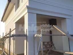 Kuca i hala na prodaju/legalizovano/moguca zamena