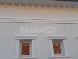 Kuca i hala na prodaju/legalizovano/moguca zamena