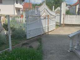 Kuca na prodaju-Mladenovac