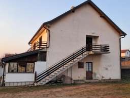 Prodajem kucu u Arandjelovcu