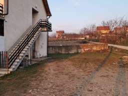 Prodajem kucu u Arandjelovcu