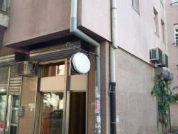 Izdajem lokal površine 18 m2 Bogdana Tirnanica 12