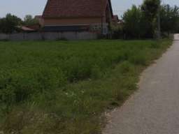 Plac u Becmenu 8 ari