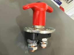 TRAKTOR DELOVI POVOLJNO ZBOG ZATVARANJA DELATNOSTI 0638288433