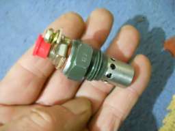 TRAKTOR DELOVI POVOLJNO ZBOG ZATVARANJA DELATNOSTI 0638288433