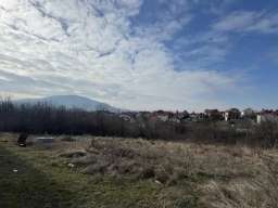 Prodajem plac 8.13 ari