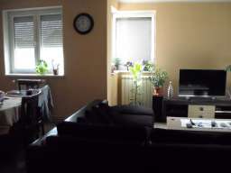 Poslovno Stambeni objekat 75000 E