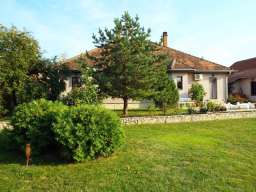 Kuća 177m2+34m2&mdash;Direktna prodaja-Jabuka*