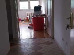 Stan na prodaju-Medak III