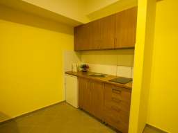 Multifunkcionalan poslovni prostor sa parkingom