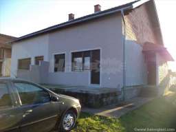 Dvojna kuca Runjani-Loznica